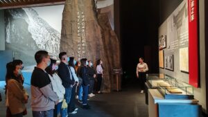 贡井区组织青年干部参观吴玉章故居